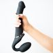 Безремневой страпон с вибрацией Strap-On-Me Vibrating Black M, диаметр 3,3см, пульт ДУ, регулируемый 108877 фото 5