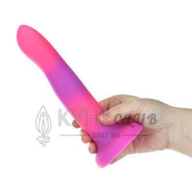 Светящийся в темноте фаллоимитатор ADDICTION - Rave - 8" Glow in the Dark Dildo - Pink Purple 105248 фото